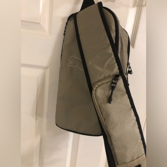 Puma waffle‎ textured olive green & black sling unisex backpack bag new - Picture 3 of 13